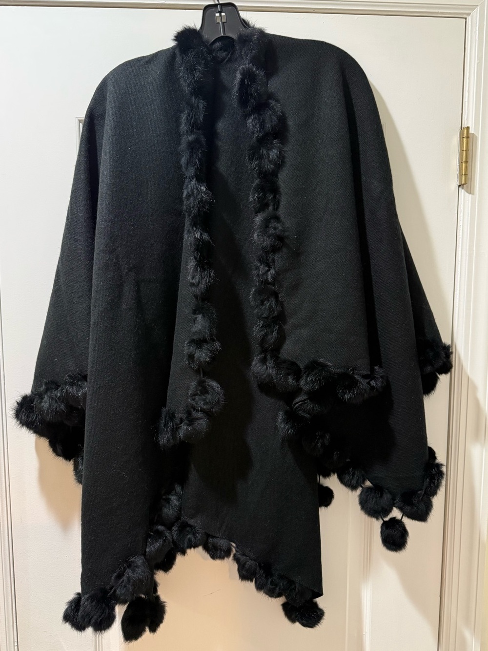 Wool and genuine fur poncho/wrap